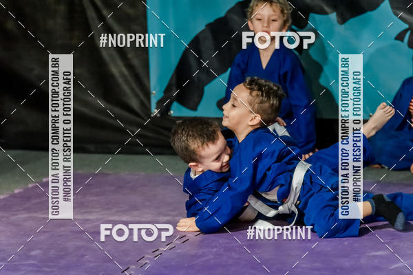 Buy your photos of the eventApresenta��o de Capoeira e Ju Jitsu 2019 on Fotop