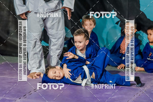 Buy your photos of the eventApresenta��o de Capoeira e Ju Jitsu 2019 on Fotop