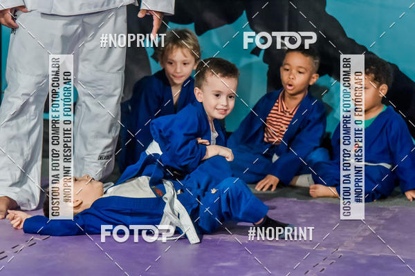 Buy your photos of the eventApresenta��o de Capoeira e Ju Jitsu 2019 on Fotop