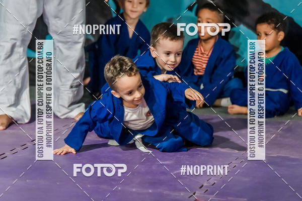 Buy your photos of the eventApresenta��o de Capoeira e Ju Jitsu 2019 on Fotop