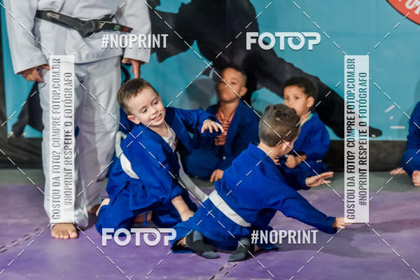 Buy your photos of the eventApresenta��o de Capoeira e Ju Jitsu 2019 on Fotop