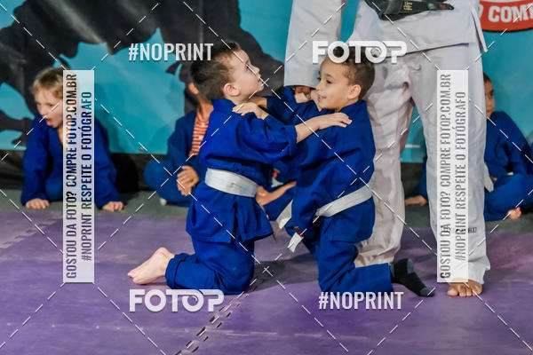 Buy your photos of the eventApresenta��o de Capoeira e Ju Jitsu 2019 on Fotop