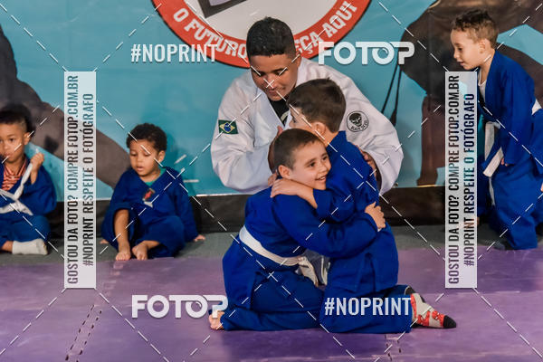 Buy your photos of the eventApresenta��o de Capoeira e Ju Jitsu 2019 on Fotop