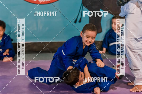 Buy your photos of the eventApresenta��o de Capoeira e Ju Jitsu 2019 on Fotop
