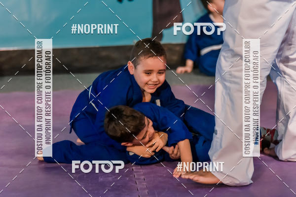 Buy your photos of the eventApresenta��o de Capoeira e Ju Jitsu 2019 on Fotop
