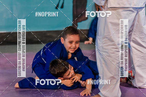 Buy your photos of the eventApresenta��o de Capoeira e Ju Jitsu 2019 on Fotop