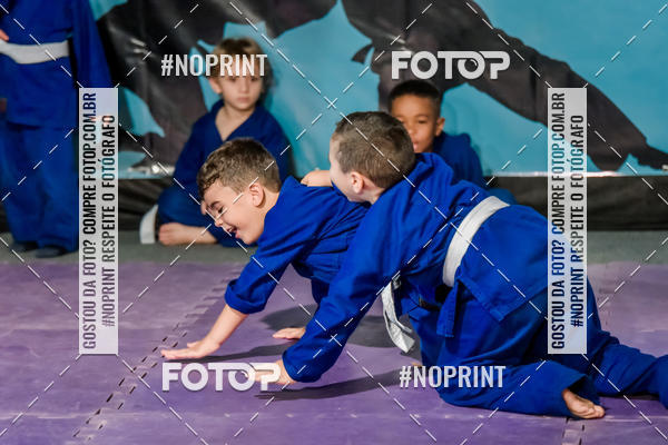 Buy your photos of the eventApresenta��o de Capoeira e Ju Jitsu 2019 on Fotop