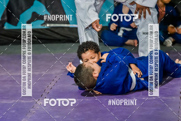 Buy your photos of the eventApresenta��o de Capoeira e Ju Jitsu 2019 on Fotop