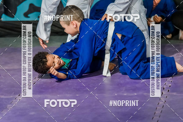 Buy your photos of the eventApresenta��o de Capoeira e Ju Jitsu 2019 on Fotop