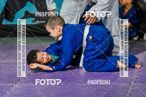 Buy your photos of the eventApresenta��o de Capoeira e Ju Jitsu 2019 on Fotop