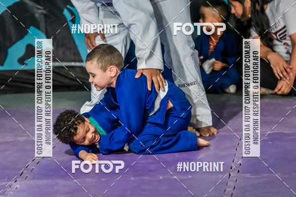 Buy your photos of the eventApresenta��o de Capoeira e Ju Jitsu 2019 on Fotop