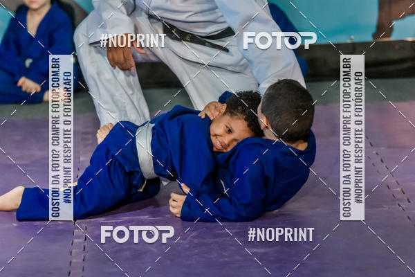 Buy your photos of the eventApresenta��o de Capoeira e Ju Jitsu 2019 on Fotop