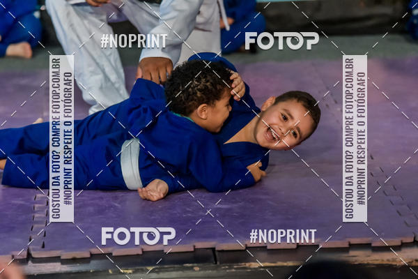 Buy your photos of the eventApresenta��o de Capoeira e Ju Jitsu 2019 on Fotop