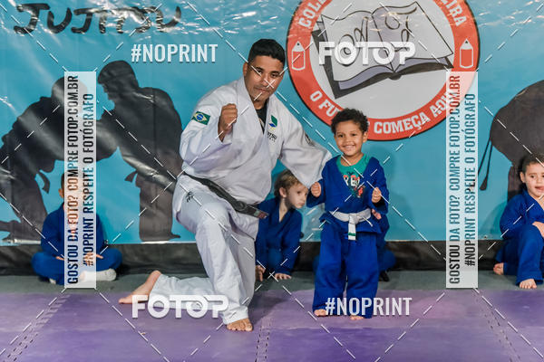 Buy your photos of the eventApresenta��o de Capoeira e Ju Jitsu 2019 on Fotop