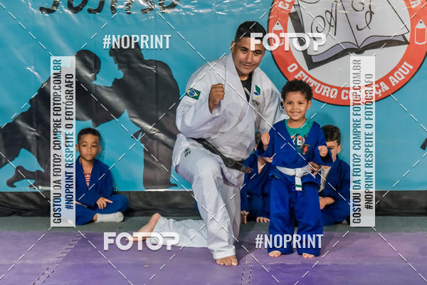 Buy your photos of the eventApresenta��o de Capoeira e Ju Jitsu 2019 on Fotop