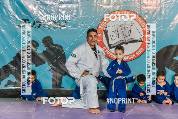 Buy your photos of the eventApresenta��o de Capoeira e Ju Jitsu 2019 on Fotop