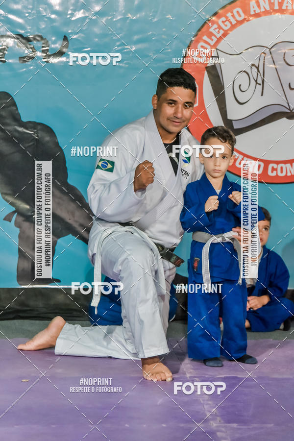 Buy your photos of the eventApresenta��o de Capoeira e Ju Jitsu 2019 on Fotop