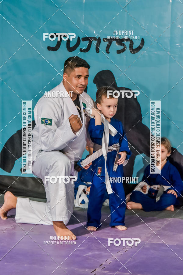 Buy your photos of the eventApresenta��o de Capoeira e Ju Jitsu 2019 on Fotop