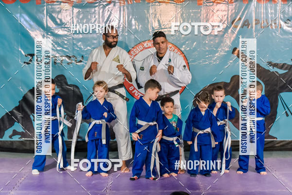 Buy your photos of the eventApresenta��o de Capoeira e Ju Jitsu 2019 on Fotop