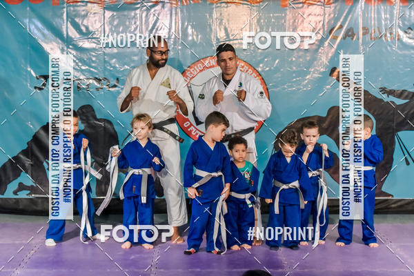 Buy your photos of the eventApresenta��o de Capoeira e Ju Jitsu 2019 on Fotop