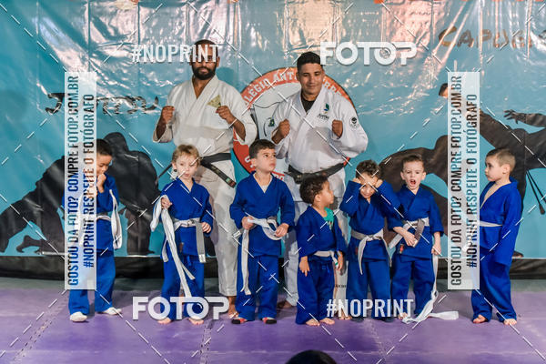 Buy your photos of the eventApresenta��o de Capoeira e Ju Jitsu 2019 on Fotop