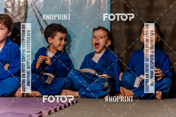 Buy your photos of the eventApresenta��o de Capoeira e Ju Jitsu 2019 on Fotop