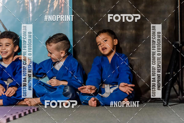Buy your photos of the eventApresenta��o de Capoeira e Ju Jitsu 2019 on Fotop