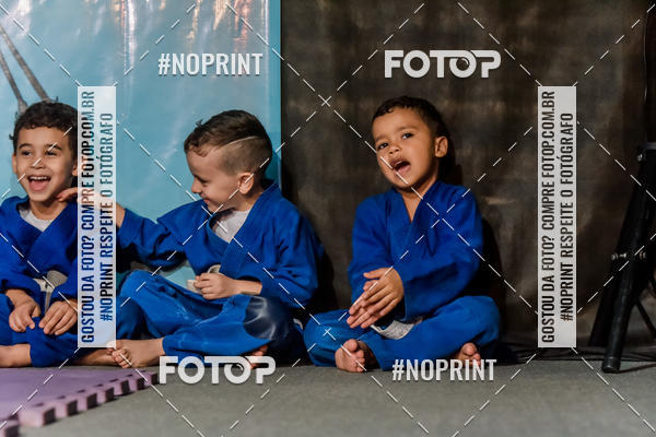 Buy your photos of the eventApresenta��o de Capoeira e Ju Jitsu 2019 on Fotop