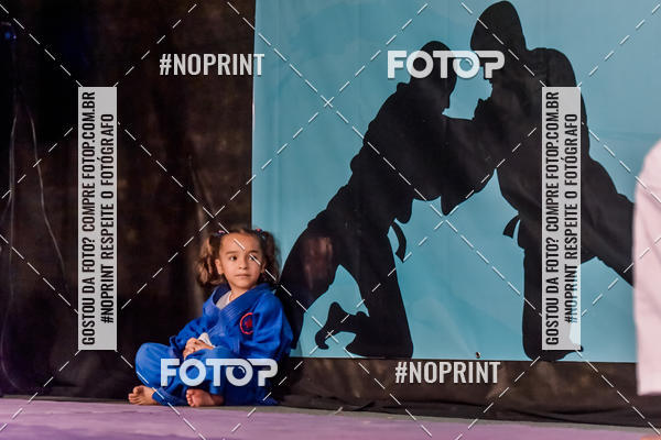 Buy your photos of the eventApresenta��o de Capoeira e Ju Jitsu 2019 on Fotop