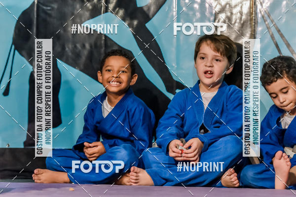 Buy your photos of the eventApresenta��o de Capoeira e Ju Jitsu 2019 on Fotop