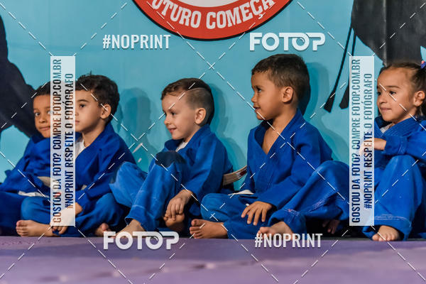 Buy your photos of the eventApresenta��o de Capoeira e Ju Jitsu 2019 on Fotop