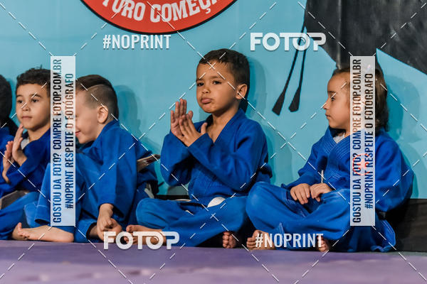 Buy your photos of the eventApresenta��o de Capoeira e Ju Jitsu 2019 on Fotop