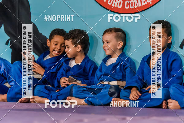 Buy your photos of the eventApresenta��o de Capoeira e Ju Jitsu 2019 on Fotop