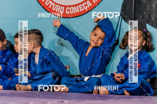 Buy your photos of the eventApresenta��o de Capoeira e Ju Jitsu 2019 on Fotop