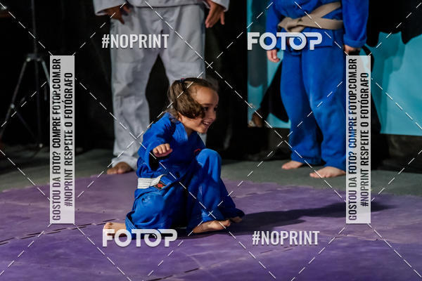 Buy your photos of the eventApresenta��o de Capoeira e Ju Jitsu 2019 on Fotop