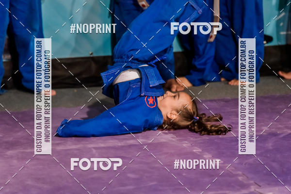 Buy your photos of the eventApresenta��o de Capoeira e Ju Jitsu 2019 on Fotop