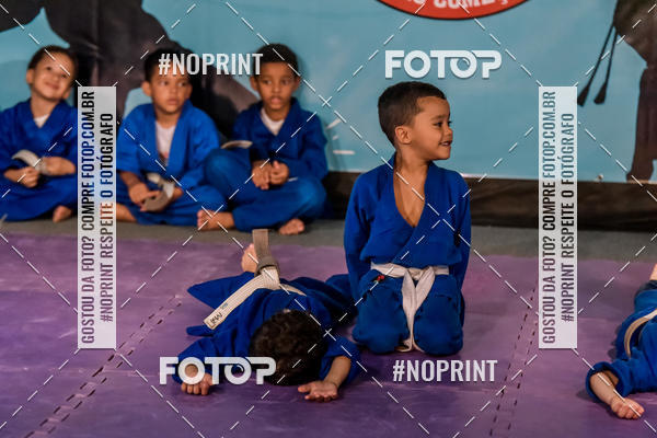 Buy your photos of the eventApresenta��o de Capoeira e Ju Jitsu 2019 on Fotop