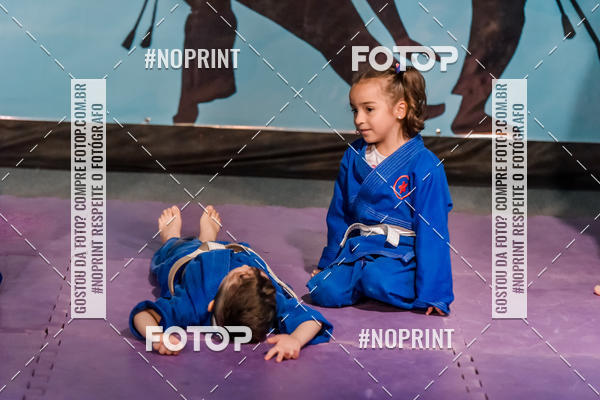 Buy your photos of the eventApresenta��o de Capoeira e Ju Jitsu 2019 on Fotop