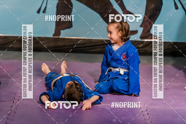 Buy your photos of the eventApresenta��o de Capoeira e Ju Jitsu 2019 on Fotop