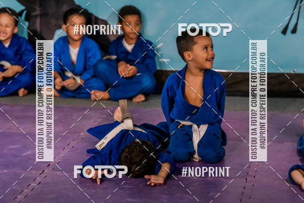 Buy your photos of the eventApresenta��o de Capoeira e Ju Jitsu 2019 on Fotop