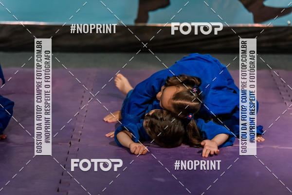 Buy your photos of the eventApresenta��o de Capoeira e Ju Jitsu 2019 on Fotop