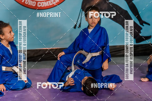 Buy your photos of the eventApresenta��o de Capoeira e Ju Jitsu 2019 on Fotop