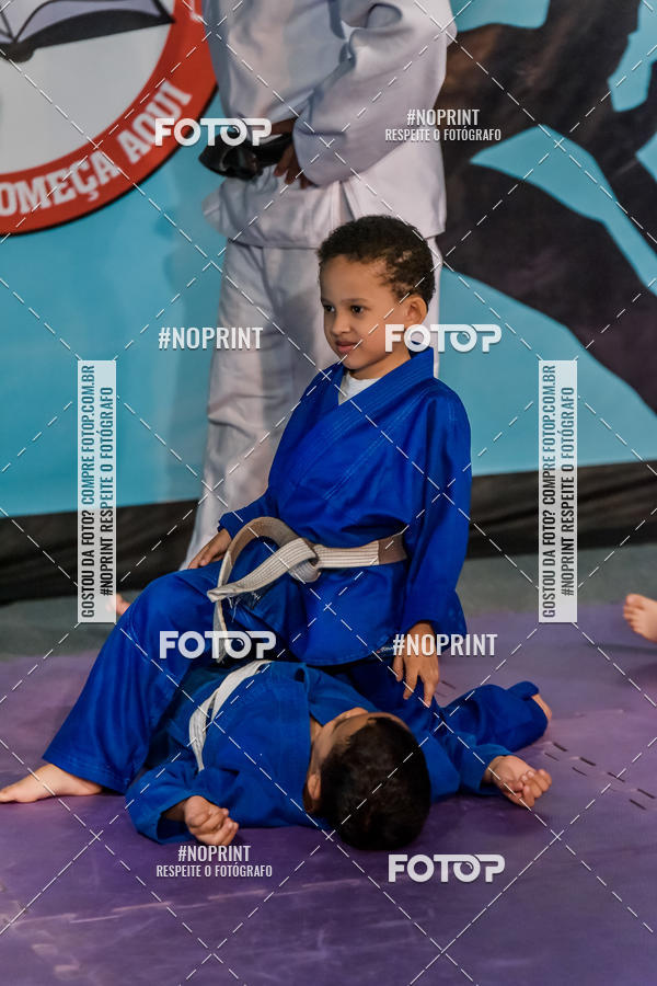 Buy your photos of the eventApresenta��o de Capoeira e Ju Jitsu 2019 on Fotop