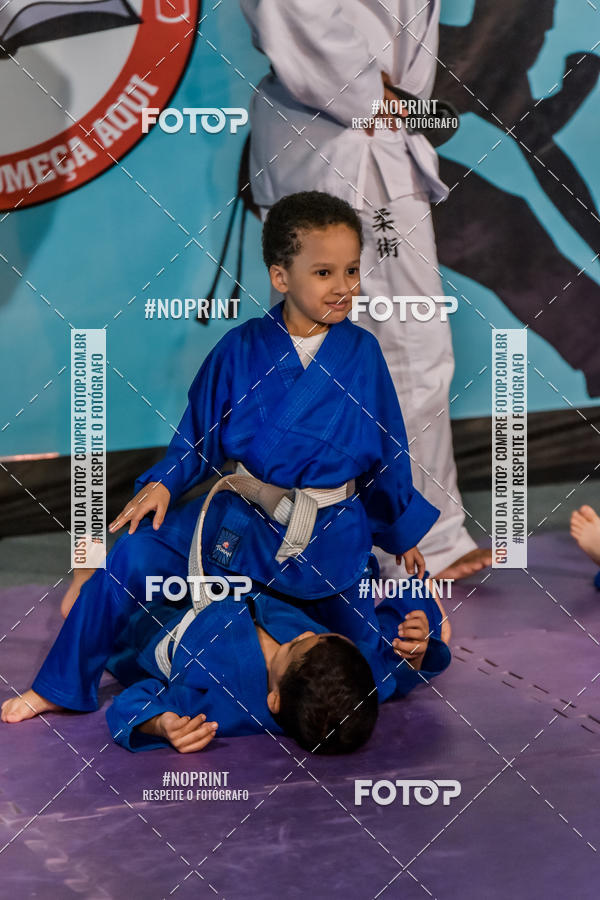 Buy your photos of the eventApresenta��o de Capoeira e Ju Jitsu 2019 on Fotop