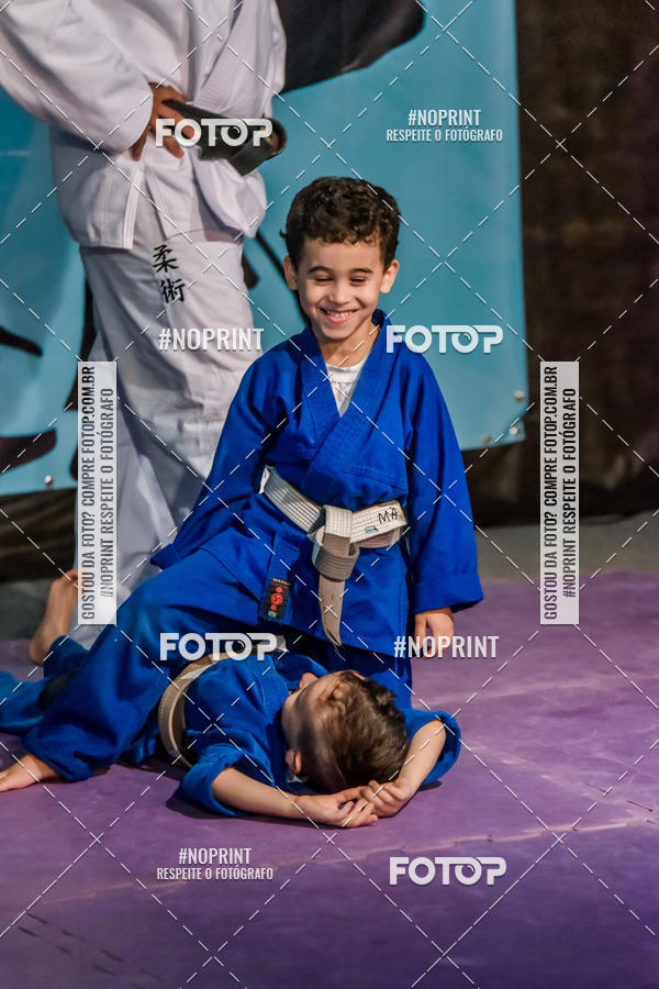 Buy your photos of the eventApresenta��o de Capoeira e Ju Jitsu 2019 on Fotop