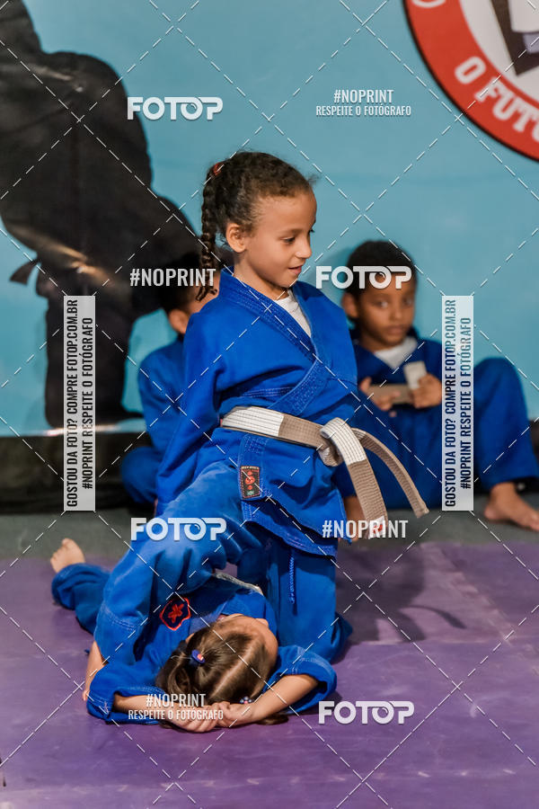 Buy your photos of the eventApresenta��o de Capoeira e Ju Jitsu 2019 on Fotop