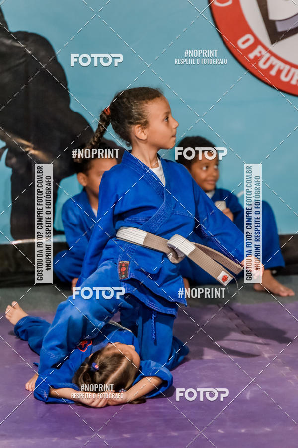 Buy your photos of the eventApresenta��o de Capoeira e Ju Jitsu 2019 on Fotop