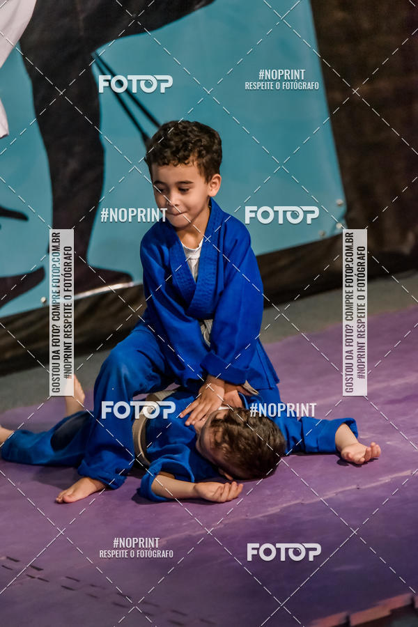 Buy your photos of the eventApresenta��o de Capoeira e Ju Jitsu 2019 on Fotop