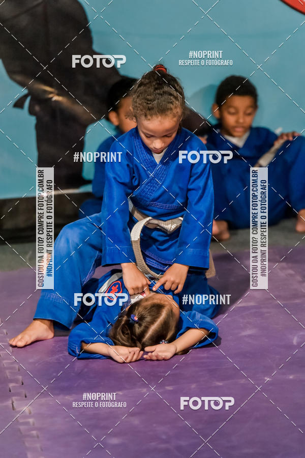 Buy your photos of the eventApresenta��o de Capoeira e Ju Jitsu 2019 on Fotop