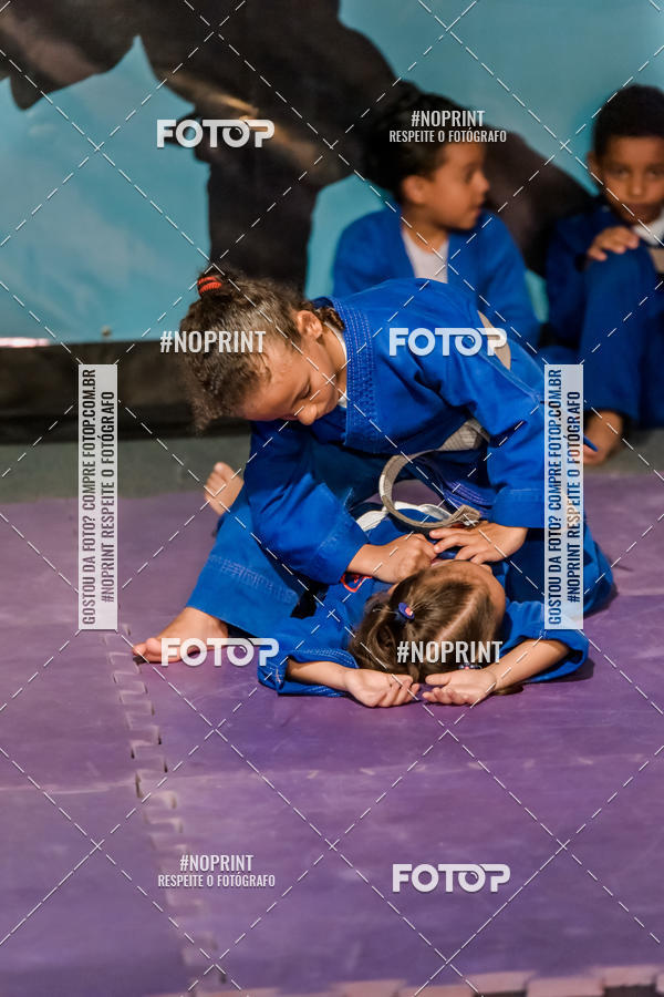 Buy your photos of the eventApresenta��o de Capoeira e Ju Jitsu 2019 on Fotop